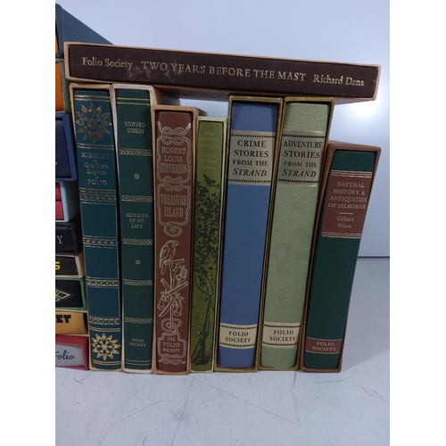 8 - Selection of 18 various books including Folio Society