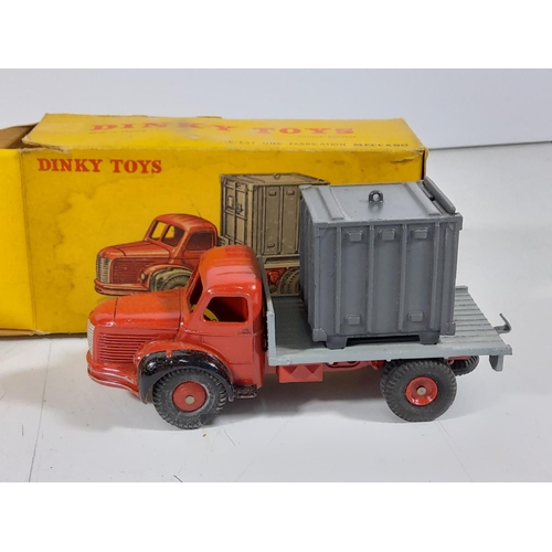 39 - 2 Boxed Dinky toys 34B, 33C