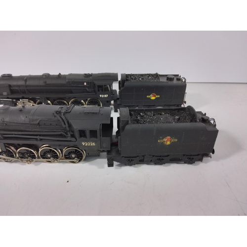 180 - 2 Boxed Engines and tenders