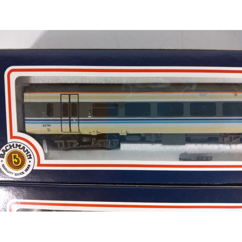 196 - Bachmann 158, 2 car set