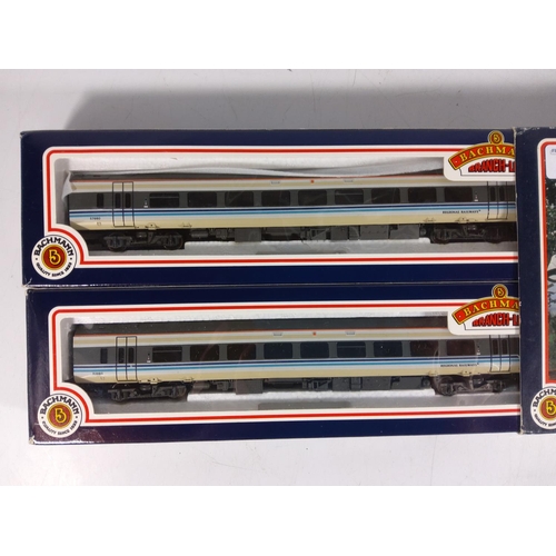 197 - Bachmann 158, 2 car set