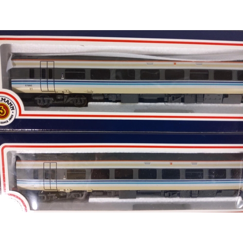 197 - Bachmann 158, 2 car set