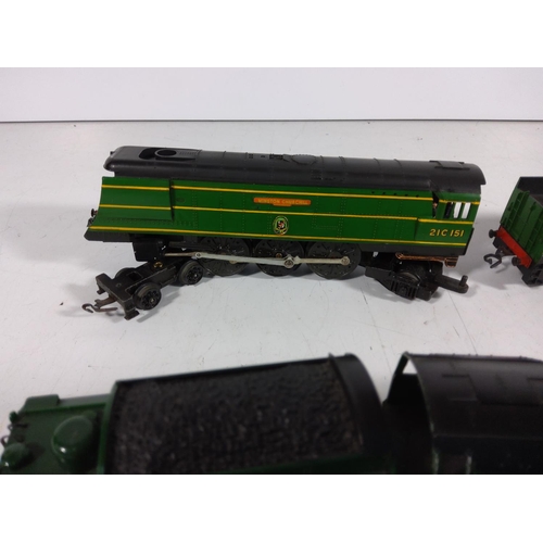 205 - 2 boxed engines and tenders