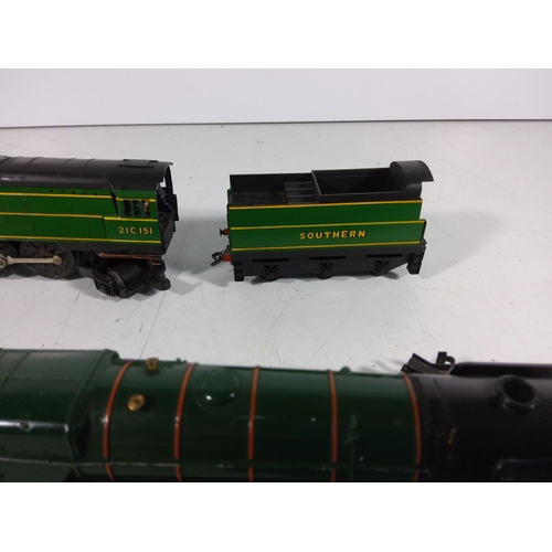 205 - 2 boxed engines and tenders