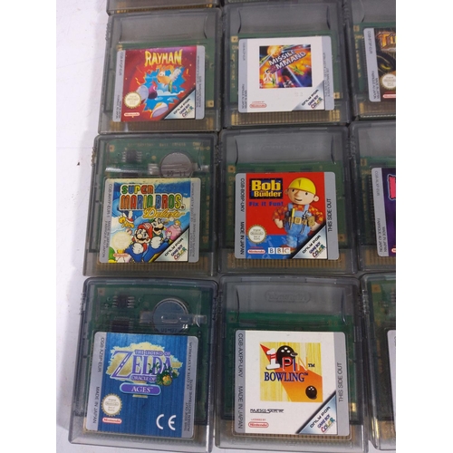 232 - Boxed selection of GameBoy cartridges