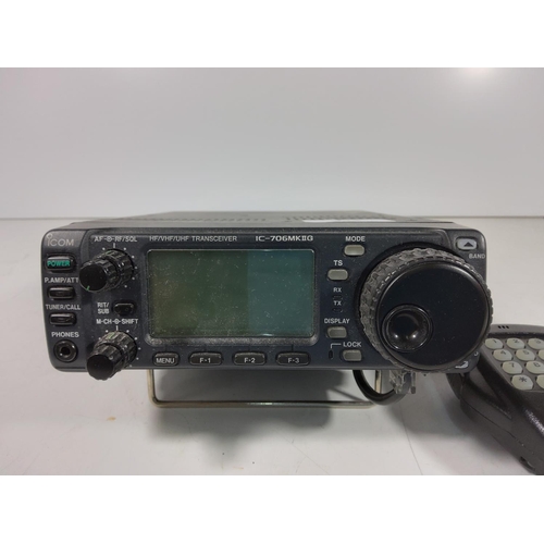 243 - Icom IC-706 Mk2 G Transceiver with microphone