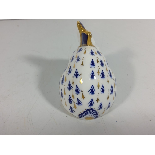 349 - Royal crown derby Rabbit w/gold stopper