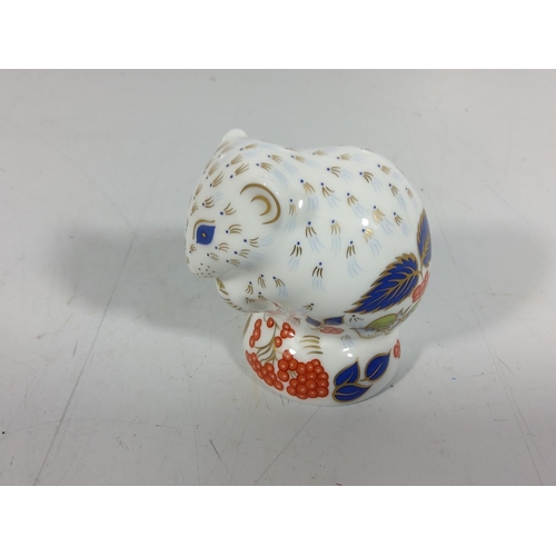 351 - Royal crown derby doormouse w/gold stopper