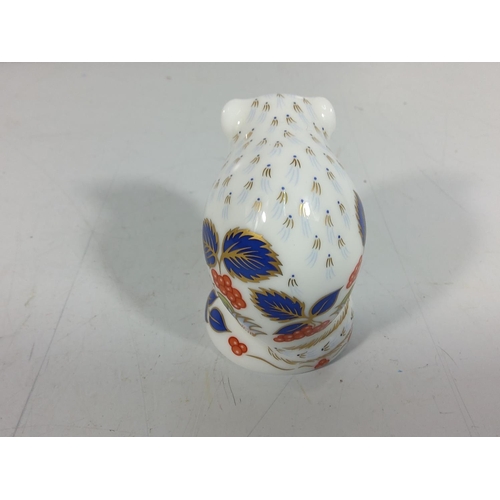 351 - Royal crown derby doormouse w/gold stopper