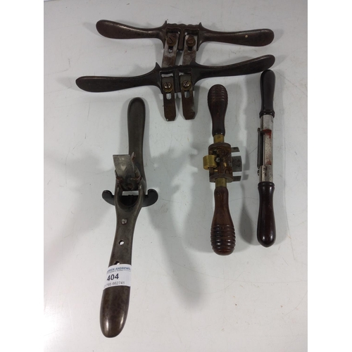 404 - 5 various antique spoke shaves