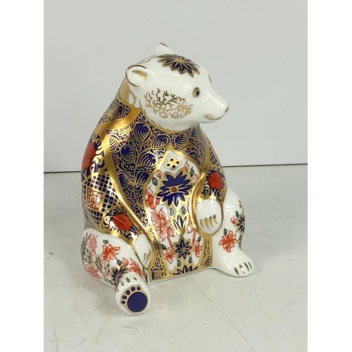 202 - Royal Crown Derby bear with gold stopper, 10cms in height