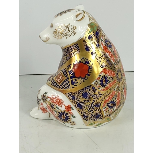 202 - Royal Crown Derby bear with gold stopper, 10cms in height