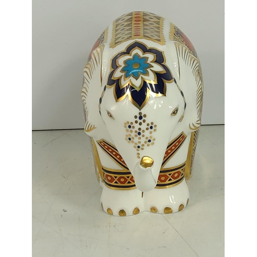 203 - Royal Crown Derby elephant with gold stopper, 10cms in height