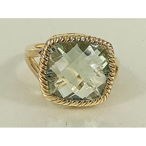 213 - 9ct gold stone set ring, size N