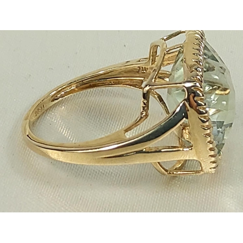 213 - 9ct gold stone set ring, size N