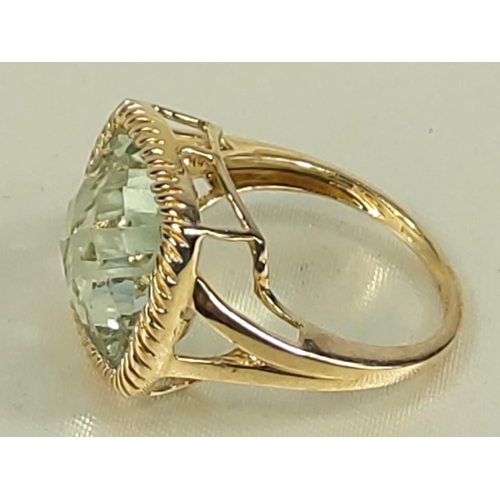 213 - 9ct gold stone set ring, size N