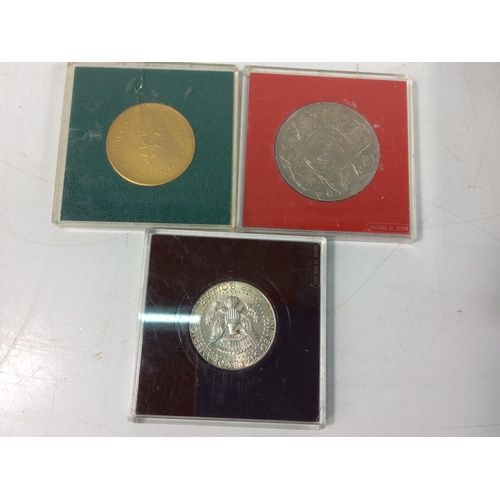 229 - Selection of various coins and coin sets