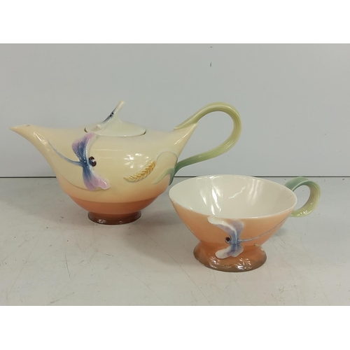 250 - Franz teapot and cup