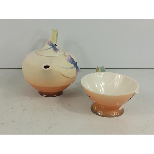 250 - Franz teapot and cup