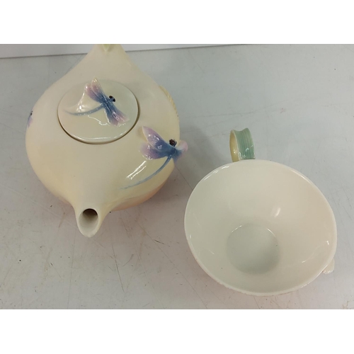 250 - Franz teapot and cup