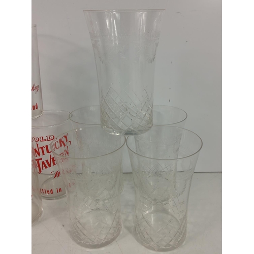 286 - Various vintage glasses