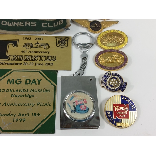 301 - Qty of badges and sew on badges