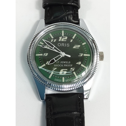 239 - Gents silver tone racing style wrist watch (no particular brand)