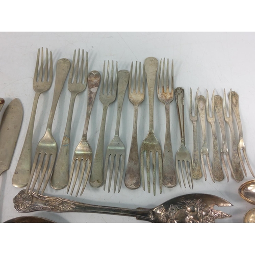 302 - Qty of various cutlery, including Sterling silver