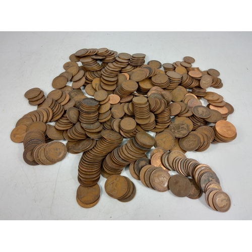 313 - Box of various coins