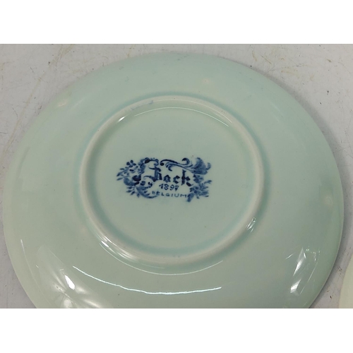 66 - Large white porcelain entre dish, 37cms in diameter and 5 blue and white plates, 11cms in diameter