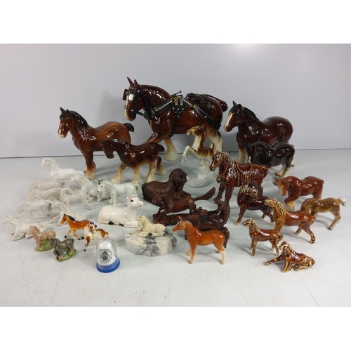 24 - Box of stoneware and box of horse figures