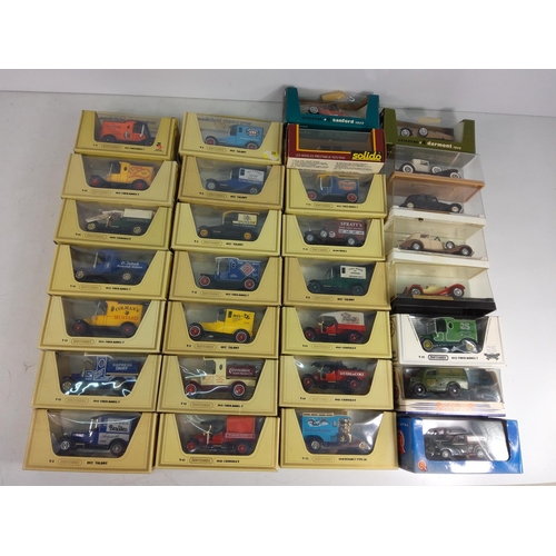 41 - 30 boxed models including Dinky and Matchbox