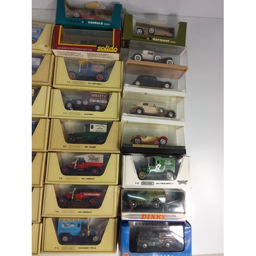 41 - 30 boxed models including Dinky and Matchbox