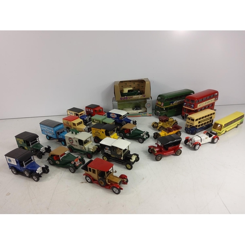 48 - Qty of model vehicles and buses