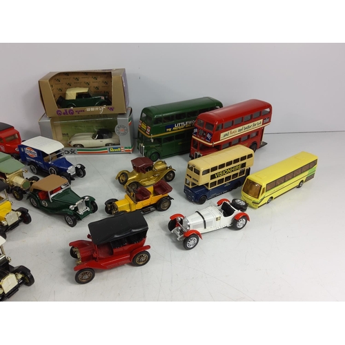 48 - Qty of model vehicles and buses