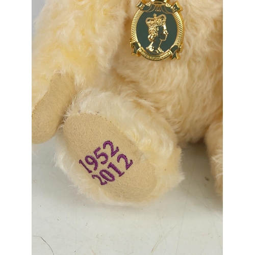 99 - Cased Stieff Royal Commemorative bear