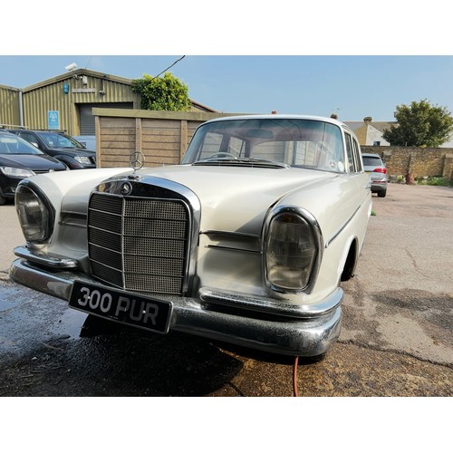 6 - Make: MERCEDES BENZ
Model: S-CLASS 300SE
Registration: 300PUR
Engine Size (cc): 2996
Transmission: 4... 