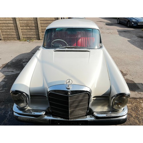 6 - Make: MERCEDES BENZ
Model: S-CLASS 300SE
Registration: 300PUR
Engine Size (cc): 2996
Transmission: 4... 