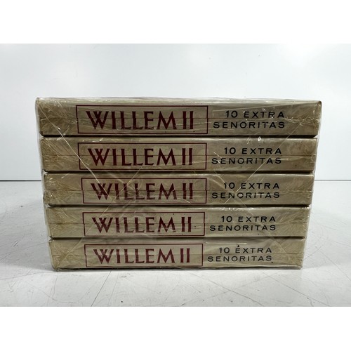 68 - 5 Boxes of 10 Willem II Senoritas