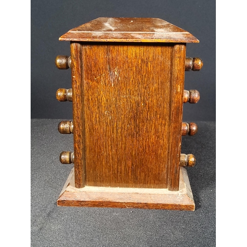 117 - Vintage Oak cased desk calendar