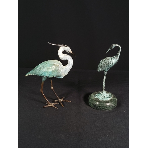 204 - Large cast bronze bird and cast bronze bird on marble base, 17cms in height