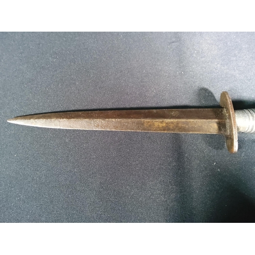 207 - Vintage stiletto fighting knife