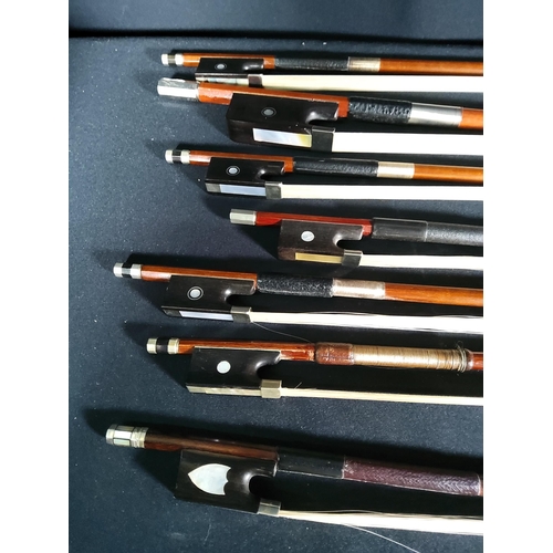 260 - Selection of 7 Antique and vintage violin bows