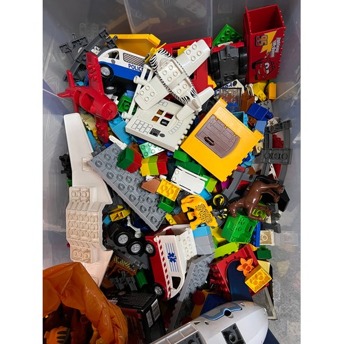 466 - LArge box of lego/ duplo items