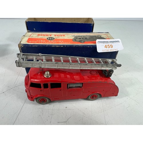 459 - Dinky 555 Fire engine (boxed)