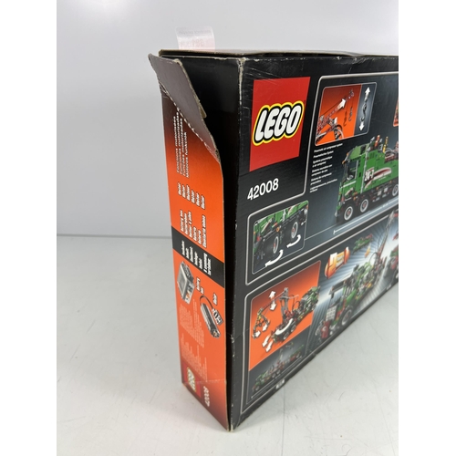 381 - LEGO set 42008 Service Truck