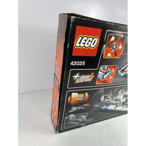 386 - LEGO set 42025 Cargo Plane