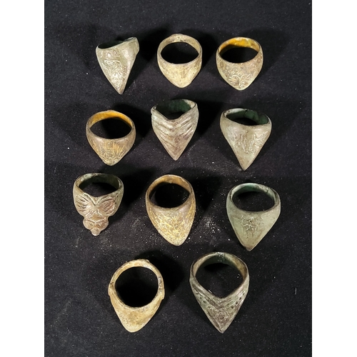 234 - Collection of roman bronze rings and 1 silver ring