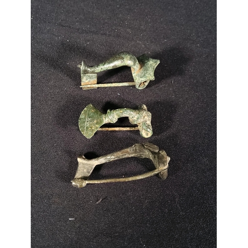 346 - 3 Roman bronze fibula brooches