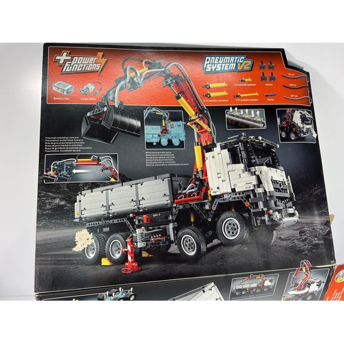 409 - LEGO set 42043 Mercedes Arocs